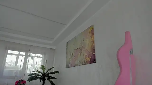 TiffanyHouston  online show from 12/05/25, 07:06