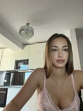 Snapshot of TiffanyHouston_ chatting on 05/18/26, 10:32 TiffanyHouston online show from 05/18/26, 10:32