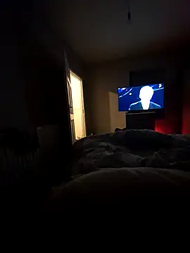 elenaUK online show from 12/27/24, 11:06