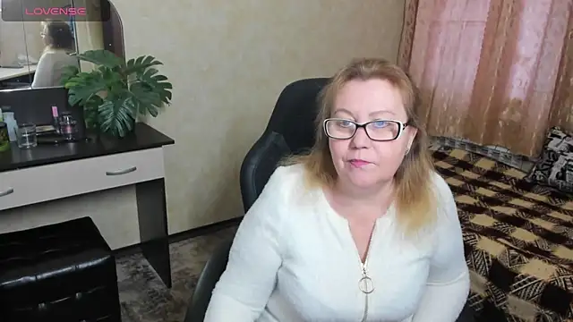 Frau Marta online show from 12/16/24, 09:14
