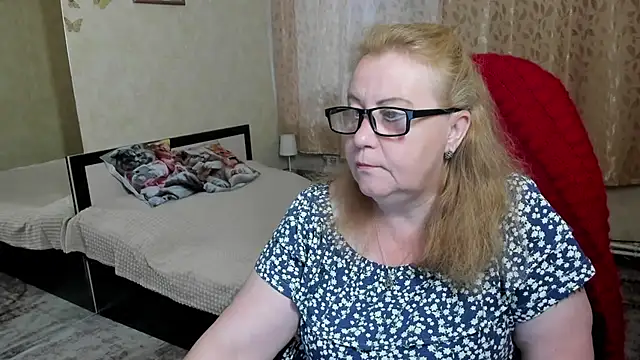 Snapshot of Frau_Marta chatting on 06/05/26, 01:56 Frau Marta online show from 06/05/26, 01:56