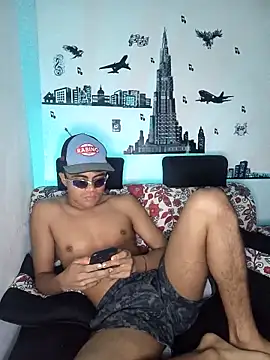 Snapshot of pinedasex777 chatting on 03/07/25, 01:31 pinedasex777 online show from 03/07/25, 01:31