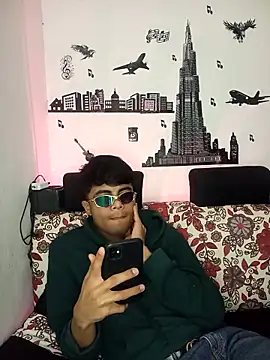 Snapshot of pinedasex777 chatting on 03/08/25, 01:06 pinedasex777 online show from 03/08/25, 01:06