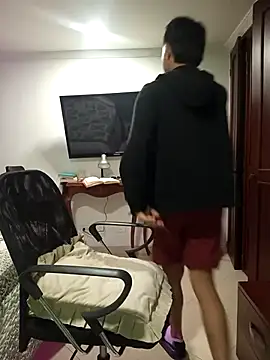 Snapshot of pinedasex777 chatting on 09/25/25, 02:48 pinedasex777 online show from 09/25/25, 02:48