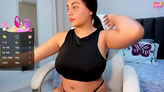 Karina 18  online show from 02/12/25, 12:05