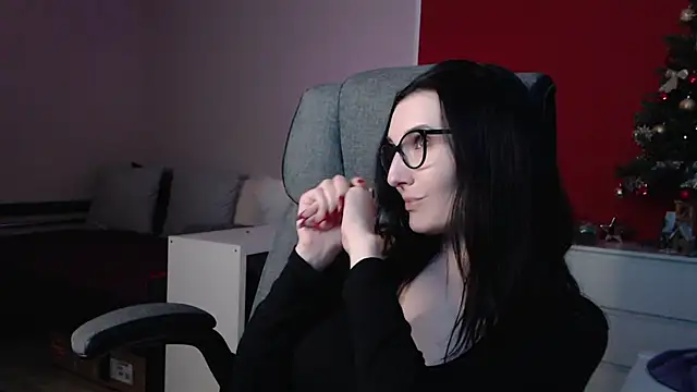 Alina Lamour online show from 12/16/24, 03:30