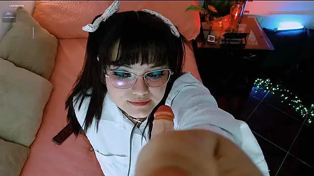 alexa11  online show from 03/19/25, 07:49