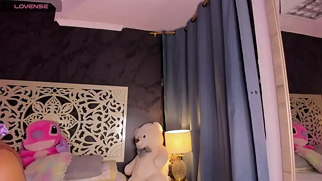 Vivi prinncess online show from 05/16/26, 11:14