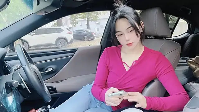 Snapshot of orla2021 chatting on 12/29/24, 12:41 orla2021 online show from 12/29/24, 12:41