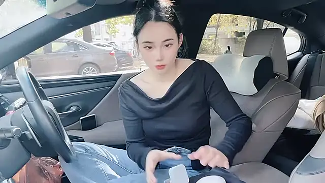 Snapshot of orla2021 chatting on 01/09/25, 04:30 orla2021 online show from 01/09/25, 04:30