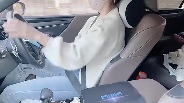 Snapshot of orla2021 chatting on 01/19/26, 12:58 orla2021 online show from 01/19/26, 12:58