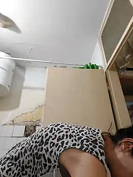 JoLeNe27 online show from 10/29/25, 05:53