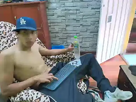 yefersonsijajaj online show from 06/04/26, 08:37