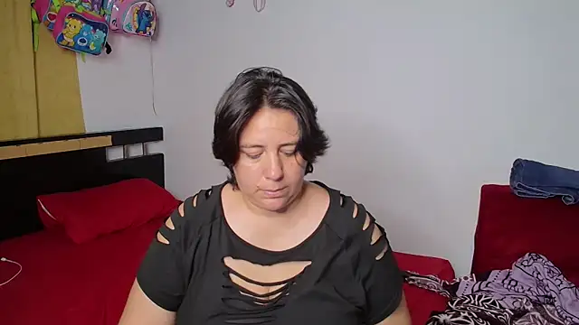 Snapshot of sexxy_ticki chatting on 04/14/26, 01:00 sexxy ticki online show from 04/14/26, 01:00