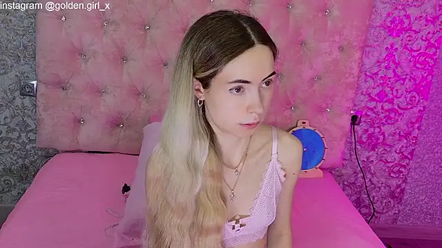 Akilla Queen online show from 03/20/26, 01:54