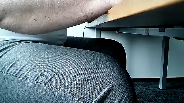 69bezfleku online show from 09/25/25, 10:08