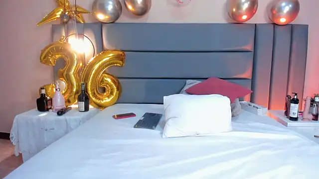 AGATHAA WHITE online show from 02/28/25, 03:04