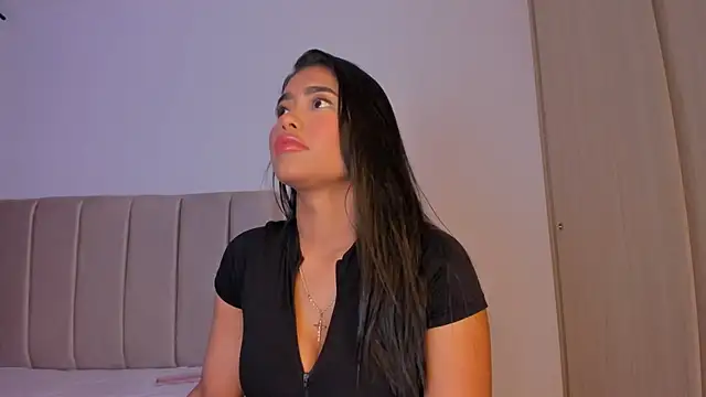 isa bunny online show from 10/16/25, 03:40