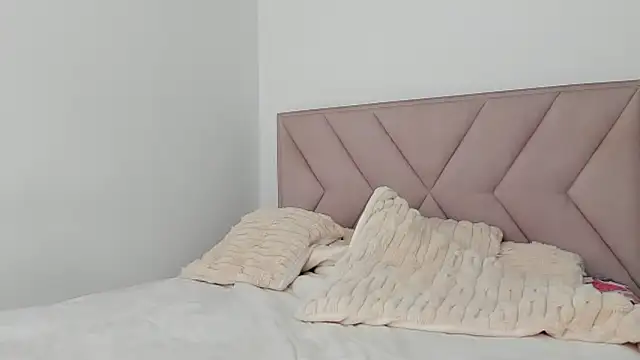 Dephne   online show from 02/26/25, 05:39