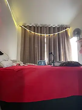 Patriciamoura69 online show from 04/07/26, 05:24