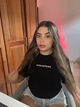 Miss valeriaa online show from 04/07/26, 03:01