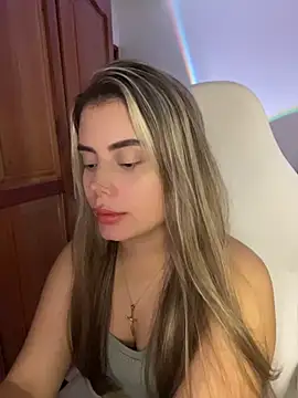 Snapshot of Miss_valeriaa chatting on 07/06/26, 03:03 Miss valeriaa online show from 07/06/26, 03:03