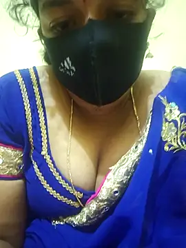 Snapshot of teddy-143 chatting on 10/14/25, 05:03 teddy-143 online show from 10/14/25, 05:03