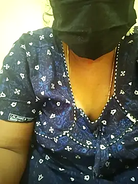 Snapshot of teddy-143 chatting on 11/16/25, 07:25 teddy-143 online show from 11/16/25, 07:25