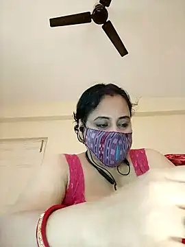 Snapshot of Sheela-Bhabi chatting on 03/08/26, 03:21 Sheela-Bhabi online show from 03/08/26, 03:21