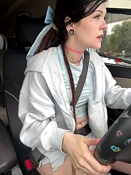 BlaizeyBBy online show from 09/10/25, 10:43