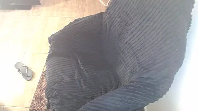 Lora-K online show from 09/30/25, 10:20