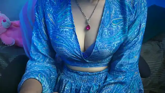 Snapshot of Queen_Angelena chatting on 05/03/26, 05:24 Queen Angelena online show from 05/03/26, 05:24