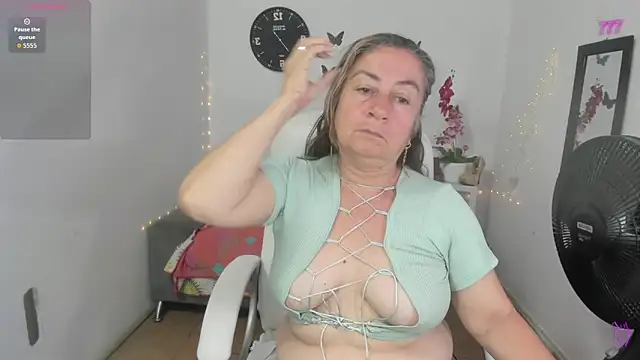 stepmother 105 online show from 05/30/26, 03:31
