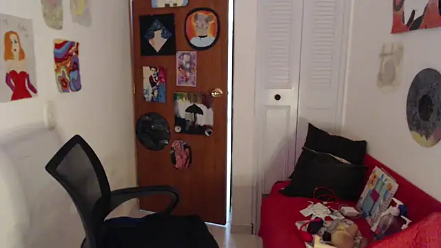 soynanabela28 online show from 11/02/25, 11:29