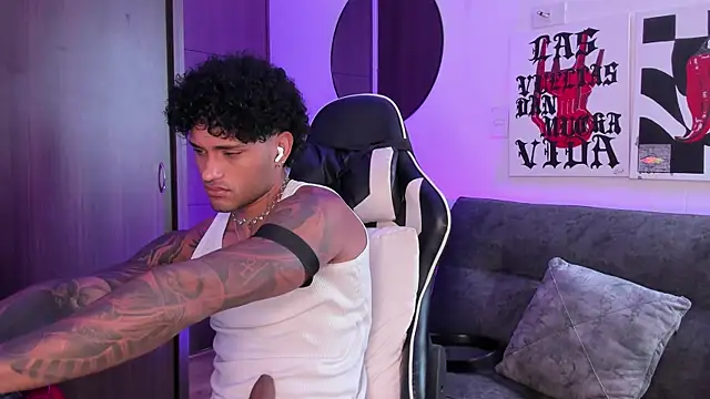 Alessandro Vanni online show from 04/14/26, 02:12