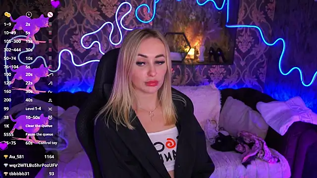 Snapshot of GraceCandy chatting on 02/06/25, 03:37 GraceCandy online show from 02/06/25, 03:37