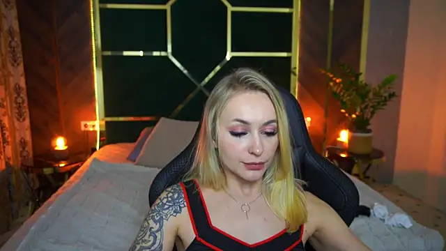 Snapshot of GraceCandy chatting on 03/05/25, 02:14 GraceCandy online show from 03/05/25, 02:14