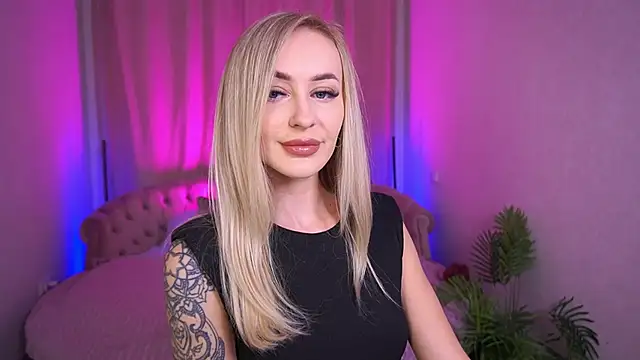 GraceCandy online show from 11/02/25, 09:17