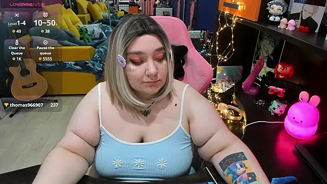 Softie Sofy online show from 02/11/25, 08:15