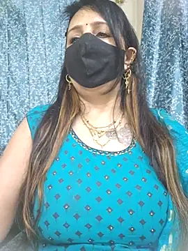 cute-tanvi online show from 02/18/25, 12:59