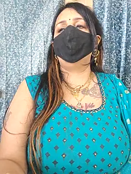 cute-tanvi online show from 02/18/25, 07:43