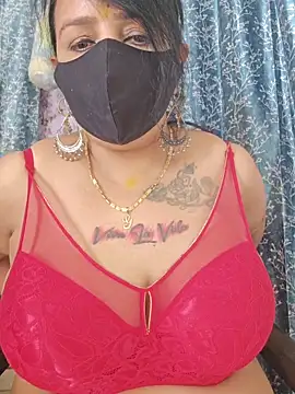 cute-tanvi online show from 05/15/26, 11:12