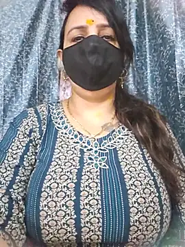 Snapshot of cute-tanvi chatting on 07/15/26, 01:11 cute-tanvi online show from 07/15/26, 01:11