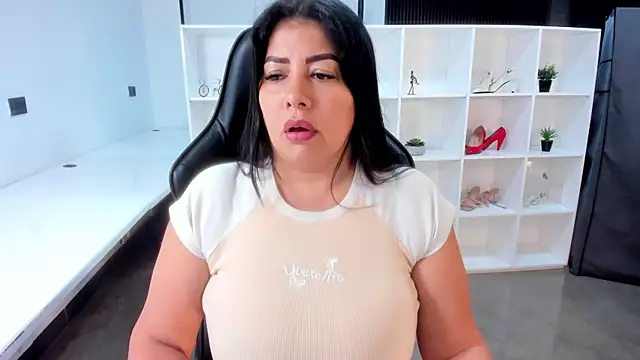 natural bigboobs online show from 03/31/26, 07:47