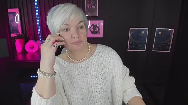 CarmenSoft online show from 10/28/25, 08:55