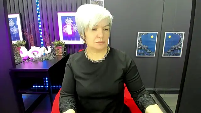 CarmenSoft online show from 12/22/25, 08:39