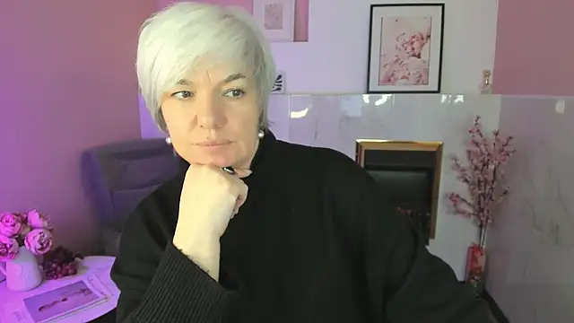 CarmenSoft online show from 04/05/26, 08:39