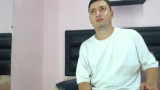 ares sexxx online show from 02/03/25, 02:03