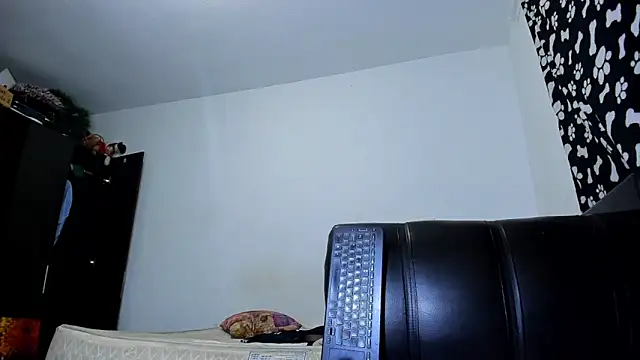 ares sexxx online show from 10/31/25, 01:39