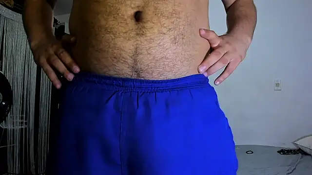 Snapshot of ares_sexxx chatting on 07/06/26, 04:09 ares sexxx online show from 07/06/26, 04:09